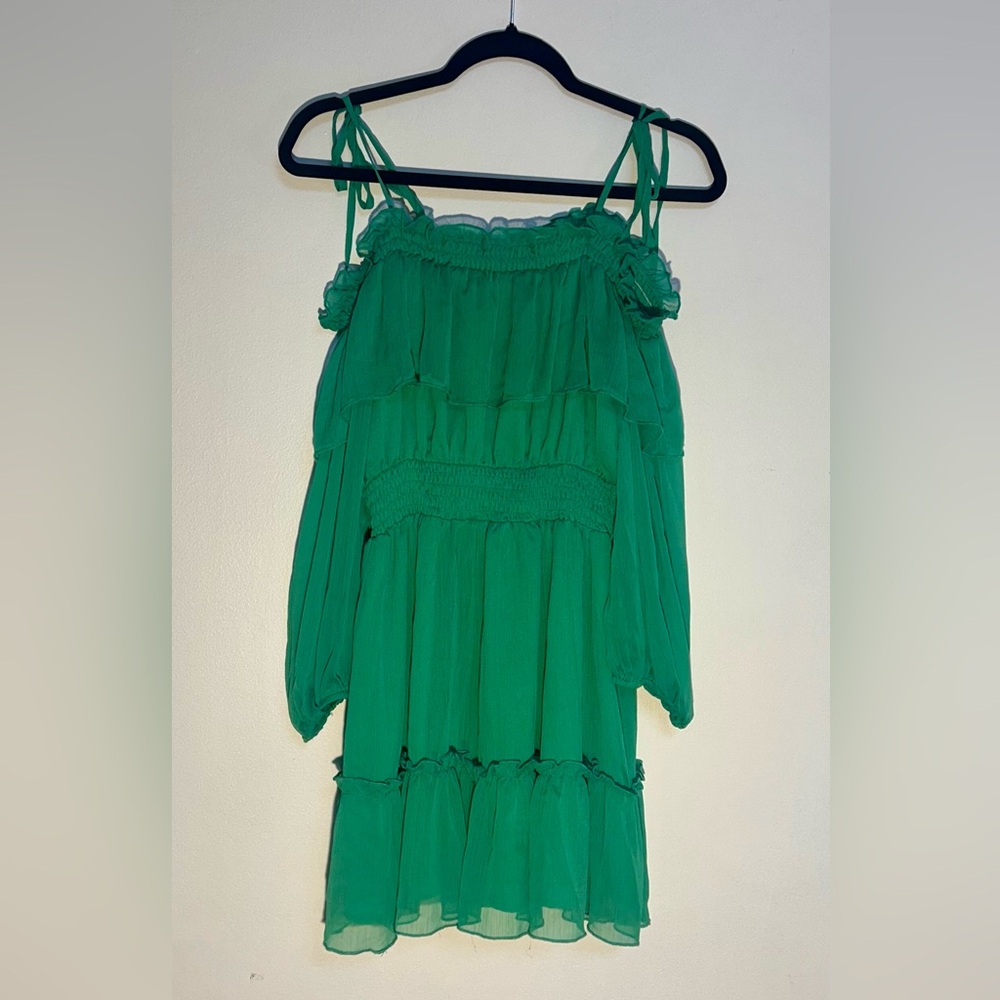 Yiayia Ponytail Green Cold Shoulder Chiffon Dress